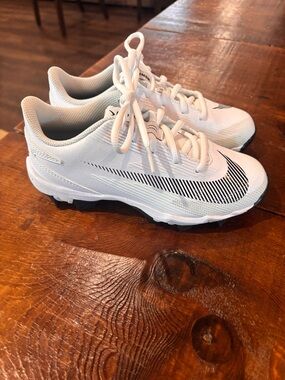 NIKE Diamond Clutch Baseball/Softball Cleats -Brand New-